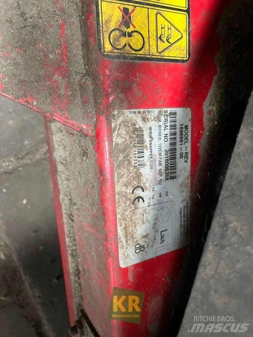 Snapper SPX 300 騎乘式割草機