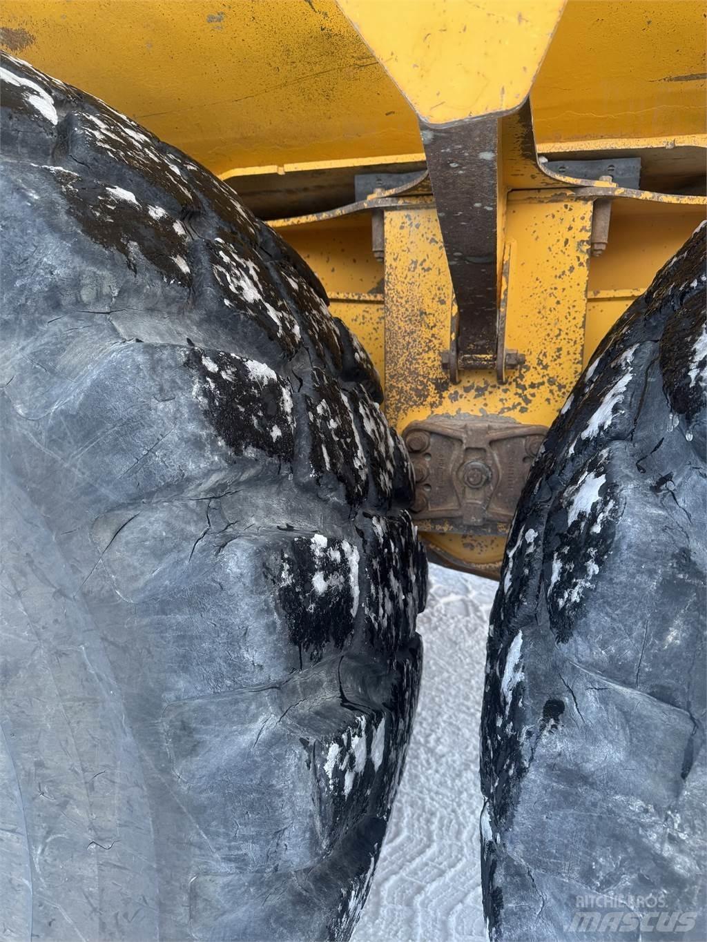 Volvo A60H 鉸接式起吊車