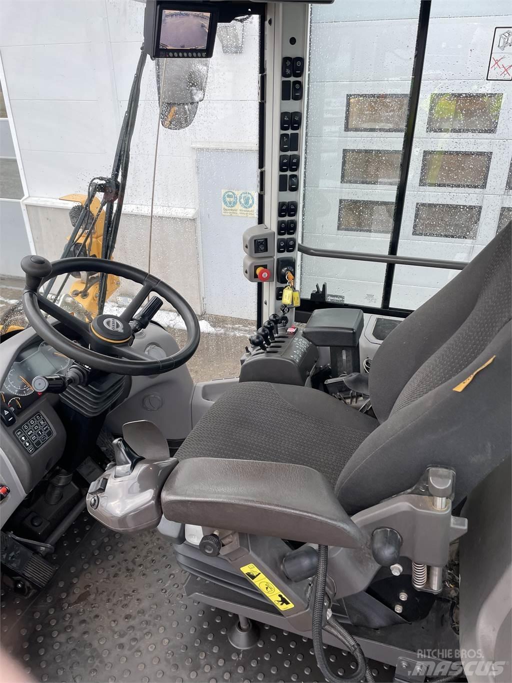 Volvo L60H 輪胎式裝載機