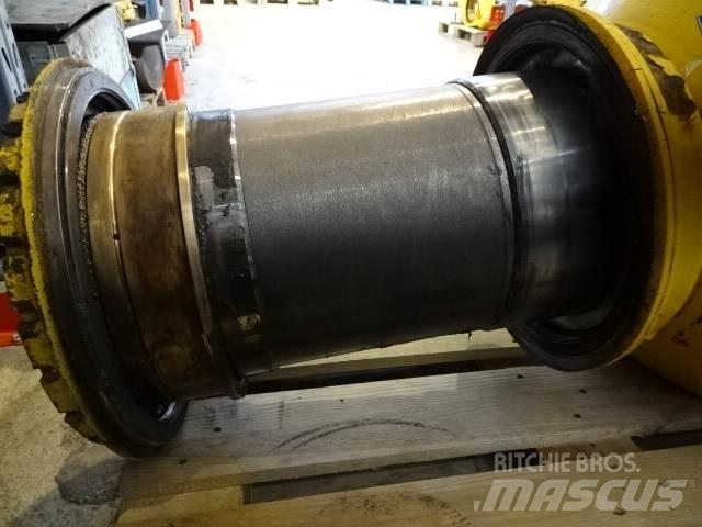 Volvo A40D Drag 底盤和懸架
