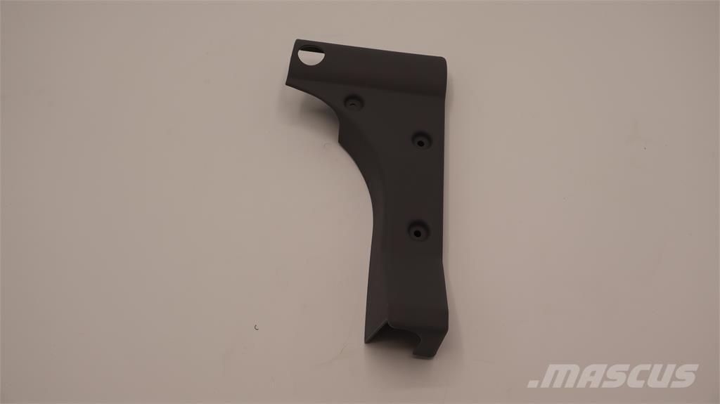 Volvo COVER 駕駛室與內部