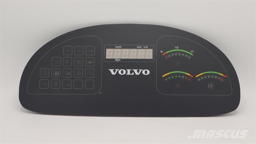 Volvo DISPLAY 駕駛室與內部
