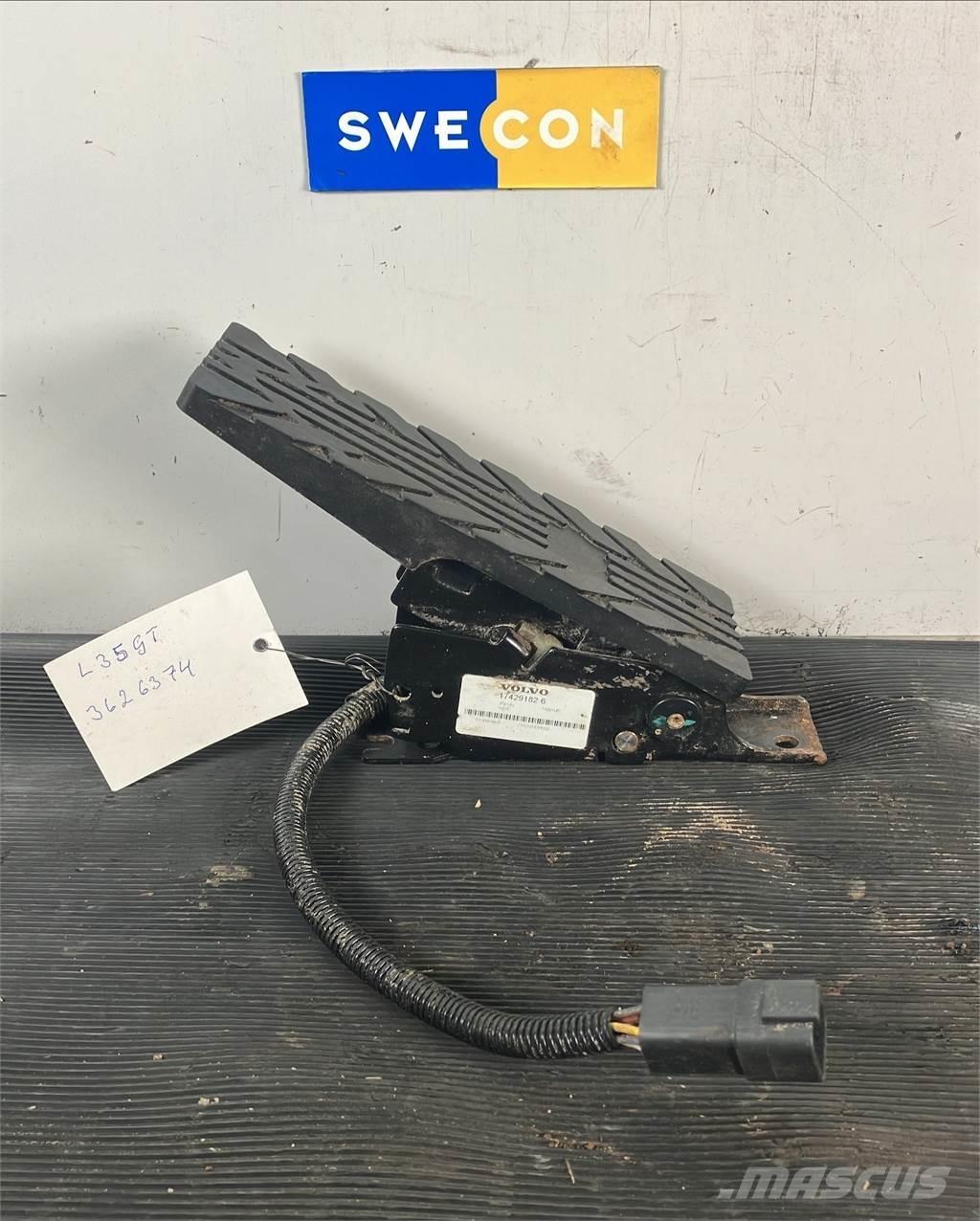 Volvo GASPEDAL 電子設備