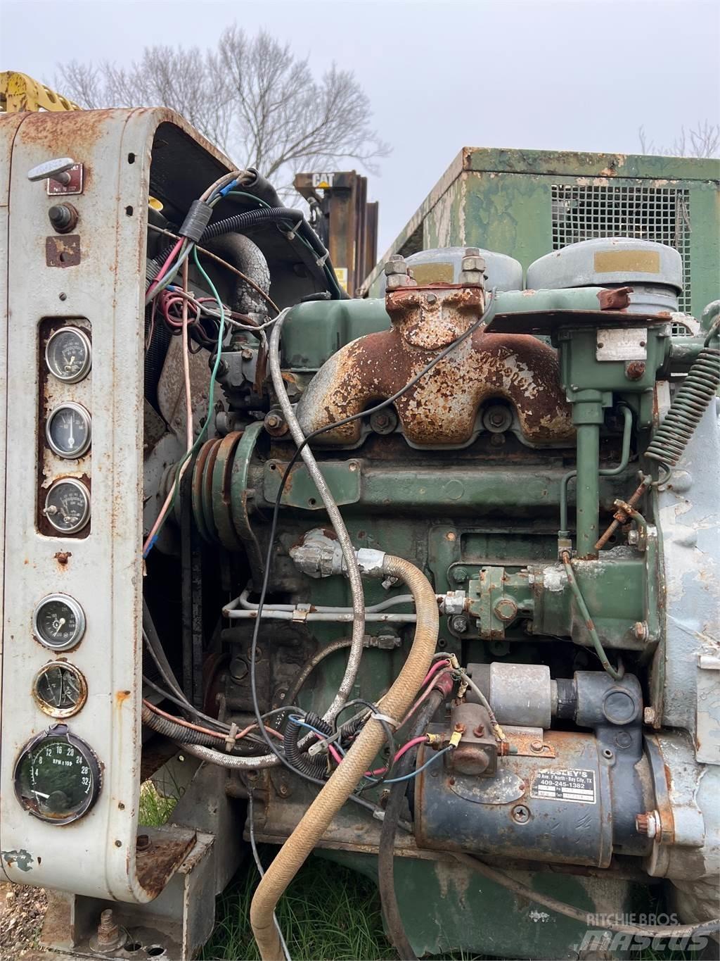 Detroit 353 引擎/發動機
