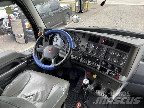 Kenworth T680 曳引機組件