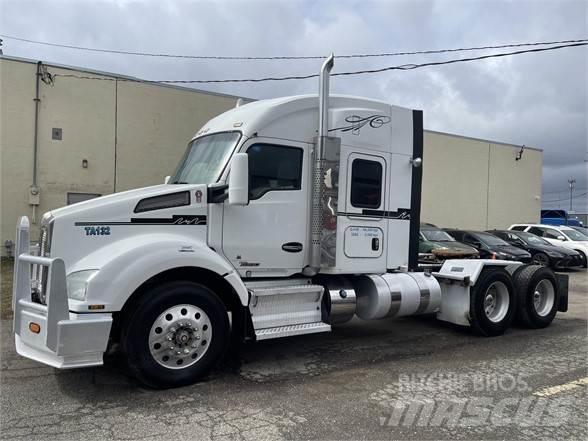 Kenworth T880 曳引機組件