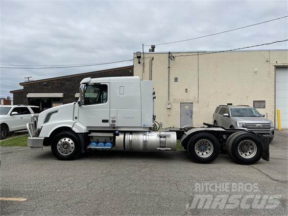 Volvo VNL64T630 曳引機組件