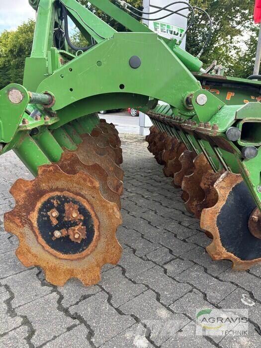 Amazone CATROS+ 3001 耙車