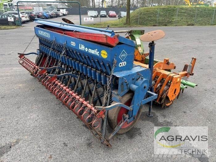 Amazone REV 30 耙車