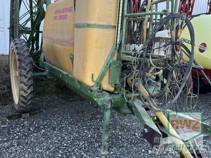Amazone UG 3000 牽引式噴霧機