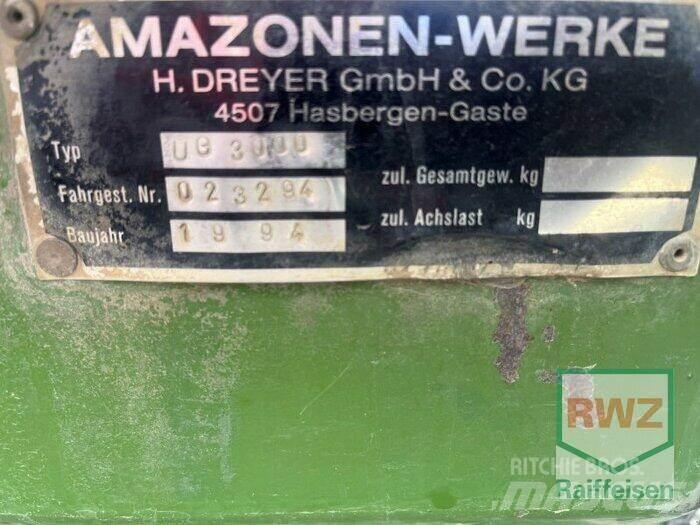 Amazone UG 3000 牽引式噴霧機