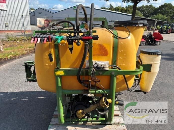 Amazone US 804 T 牽引式噴霧機