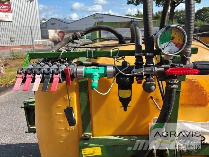 Amazone US 804 T 牽引式噴霧機