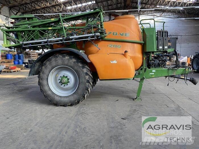 Amazone UX 5200 牽引式噴霧機