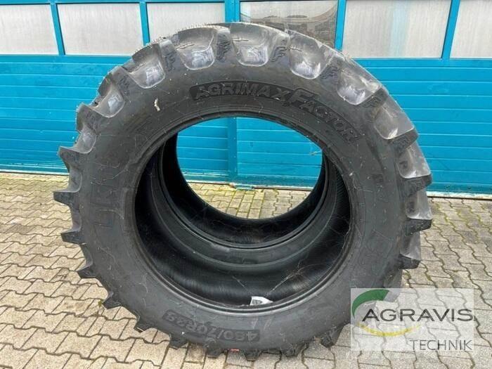 BKT 480/70-R38 輪胎、車輪和輪圈