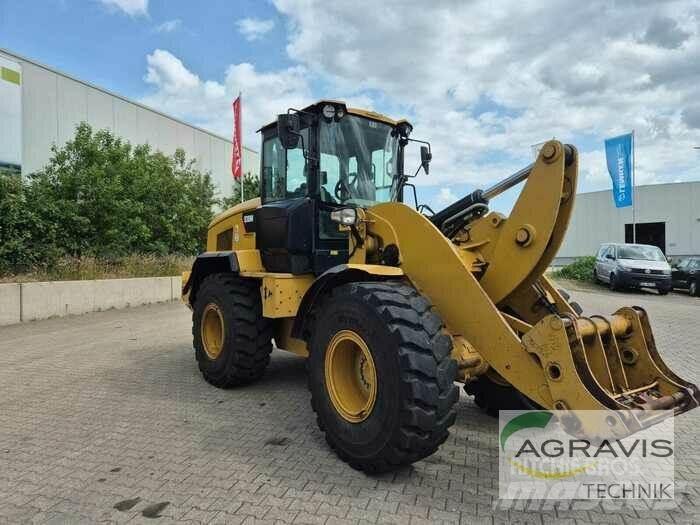CAT 930 M 輪胎式裝載機