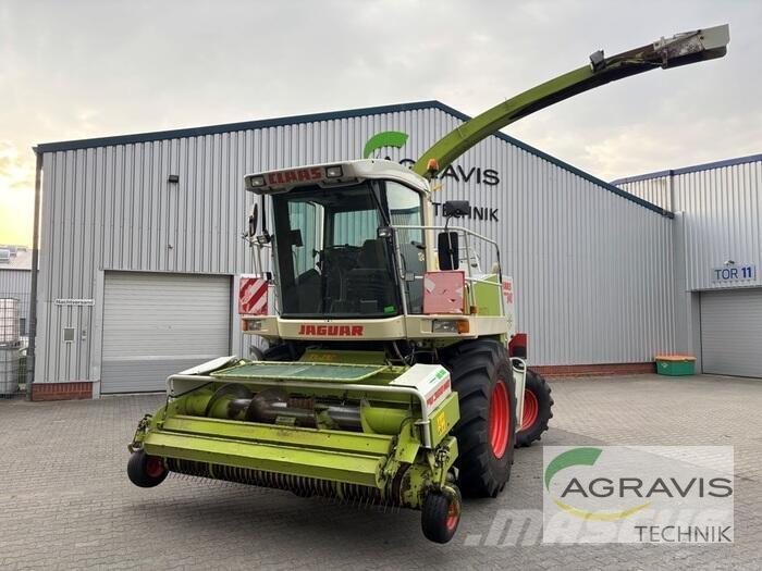 CLAAS JAGUAR 840 自走式飼料採集機
