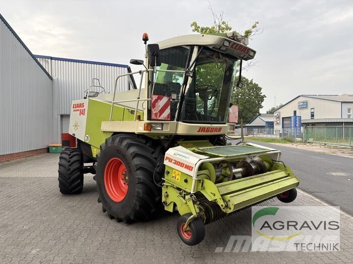 CLAAS JAGUAR 840 自走式飼料採集機