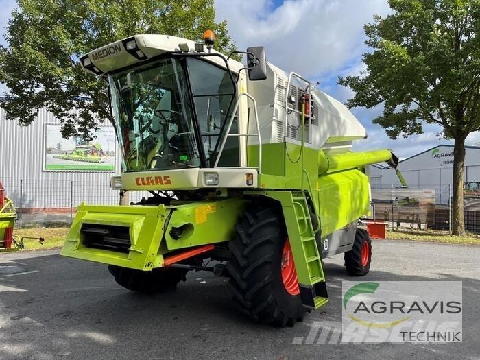 CLAAS MEDION 310 聯合收穫機