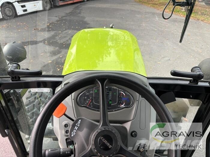 CLAAS NEXOS 240 L 曳引機