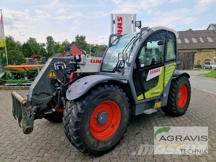 CLAAS SCORPION 6035 農業用伸縮臂裝載機