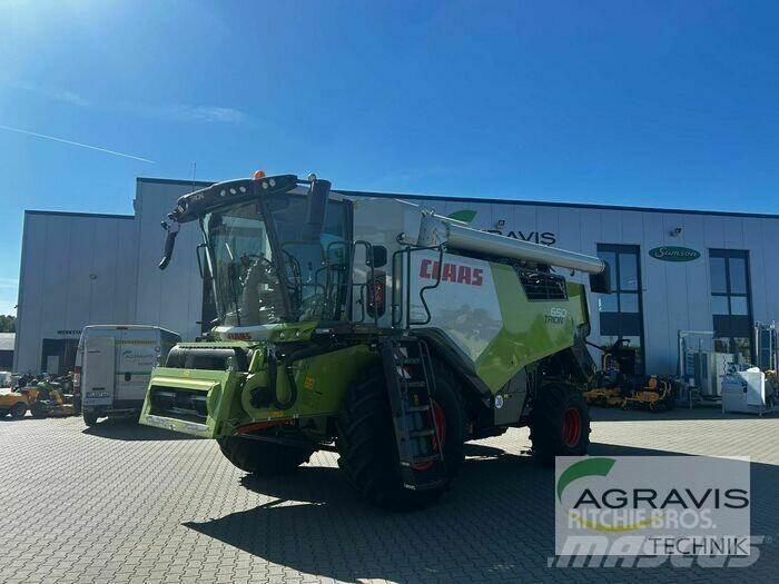 CLAAS TRION 650 聯合收穫機