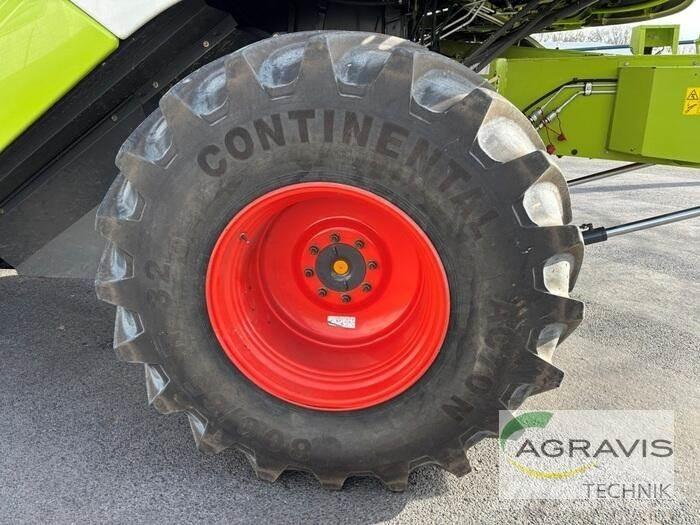 CLAAS TUCANO 420 聯合收穫機