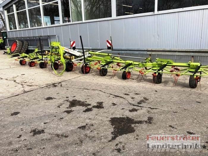 CLAAS VOLTO 1100 耙與翻草機