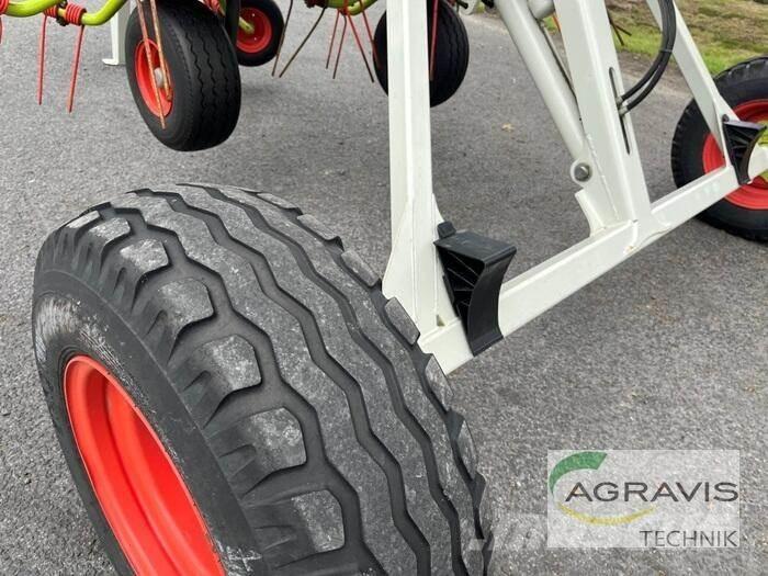 CLAAS VOLTO 1100 耙與翻草機
