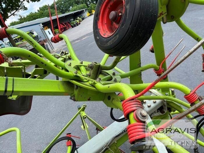 CLAAS VOLTO 770 (9,5) 耙與翻草機