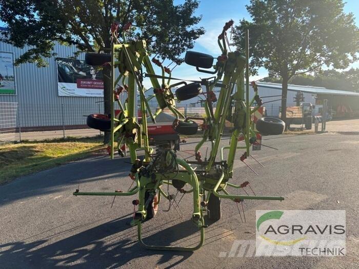 CLAAS VOLTO 870 (9.5) 耙與翻草機