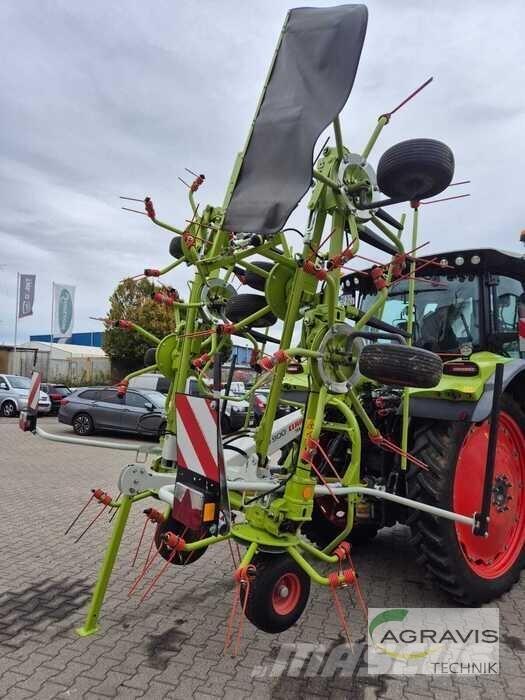 CLAAS VOLTO 900 耙與翻草機
