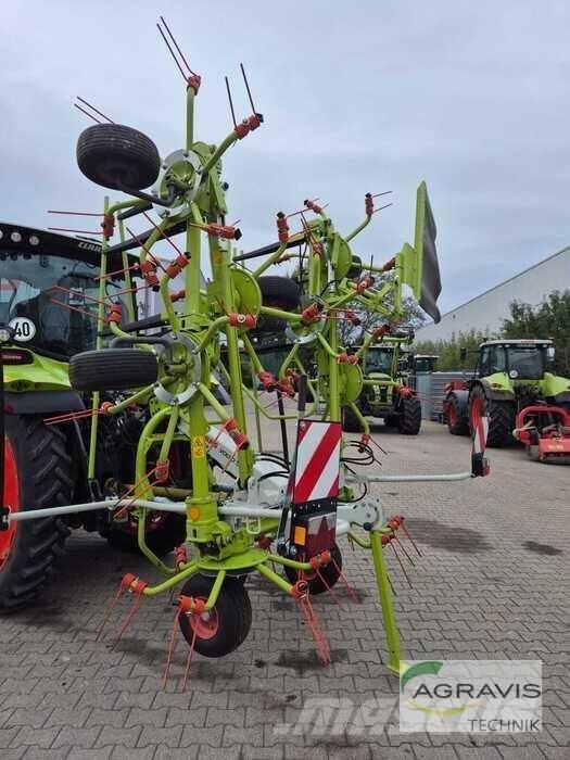CLAAS VOLTO 900 耙與翻草機