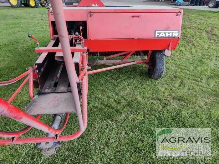 Deutz-Fahr HD 400 方形打捆機