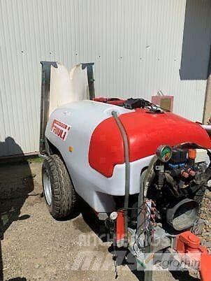  DIA 1000/7 牽引式噴霧機