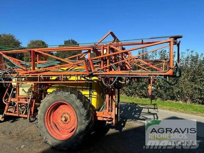 Douven GP4 牽引式噴霧機