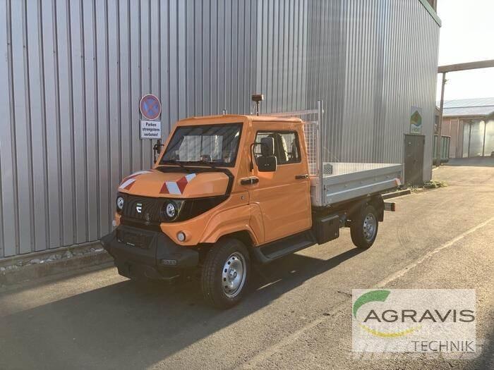 Evum MOTORS ACAR XL 汽車