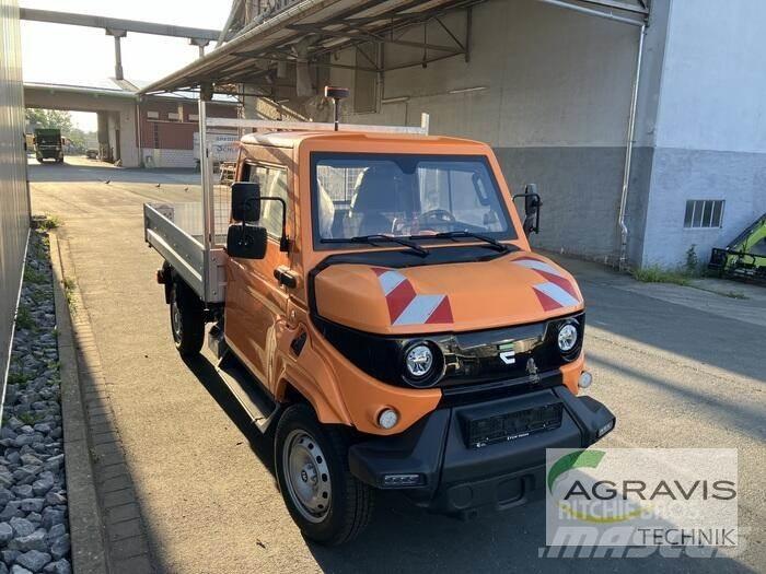Evum MOTORS ACAR XL 汽車