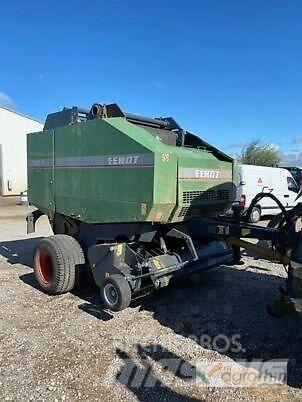 Fendt 2900V 圓型牧草打包機
