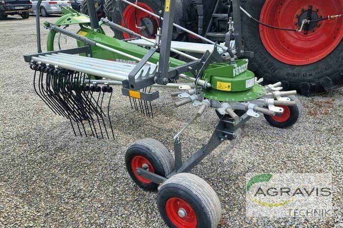Fendt FORMER 456 DN 耙與翻草機