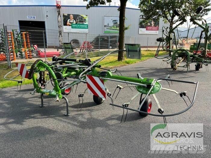 Fendt TWISTER 5204 DN 耙與翻草機