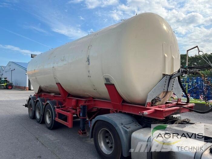  GÜLLEWAGEN 肥料撒布機