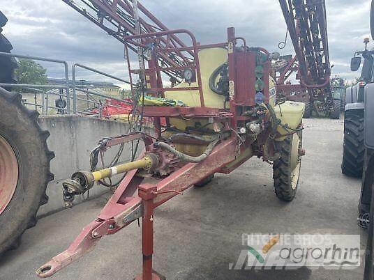 Hardi Commander 2200 牽引式噴霧機