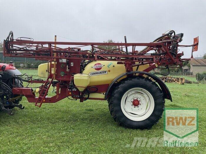 Hardi Commander 2800 牽引式噴霧機