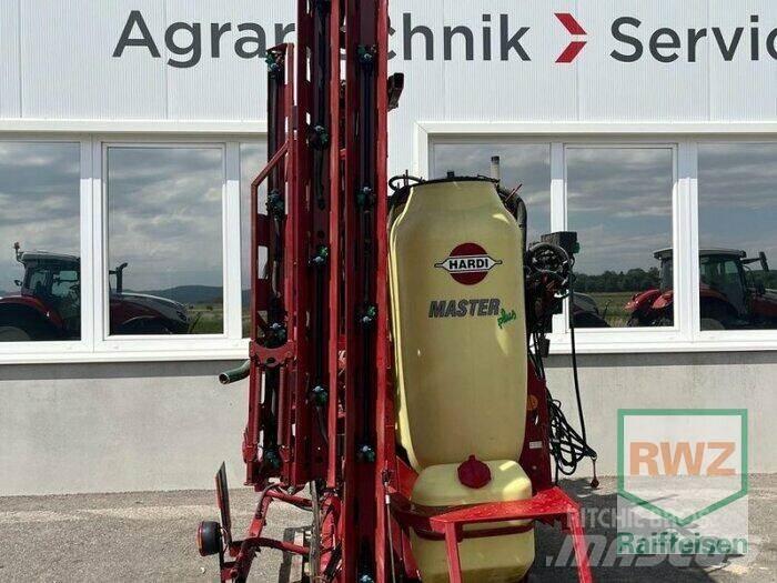 Hardi Master Plus 牽引式噴霧機
