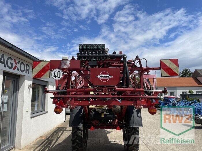 Hardi Navigator 3000 牽引式噴霧機