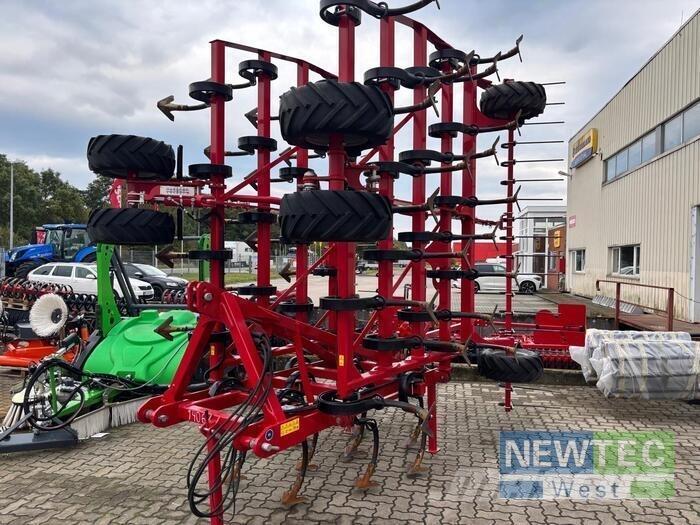 Horsch FINER 7 SL 中耕管理機