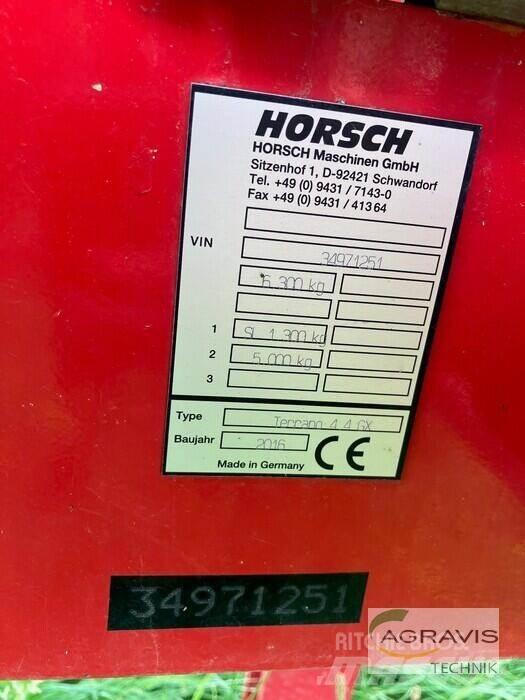 Horsch TERRANO 4.4 GX 中耕管理機