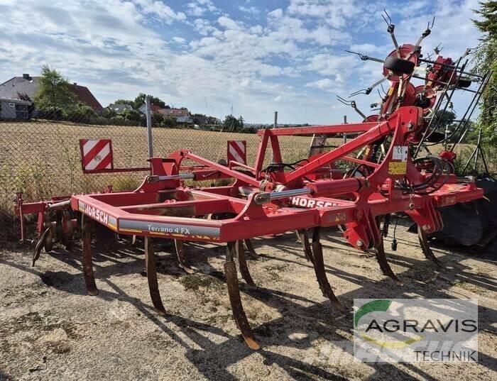 Horsch TERRANO 4 FX 中耕管理機