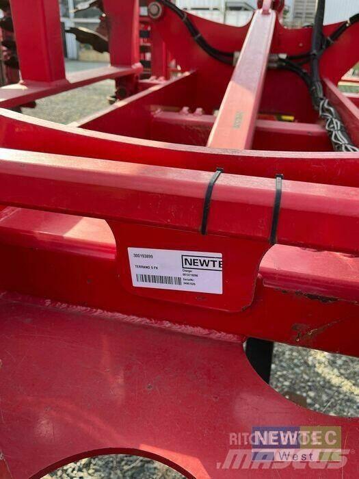 Horsch TERRANO 5 FX 中耕管理機